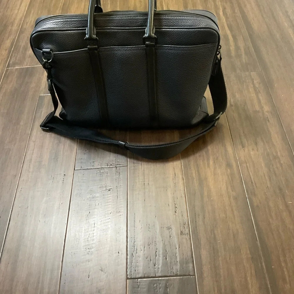 COACH Men’s Pebble Leather 57781 Navy Black Briefcase Bag Metropolitan Slim